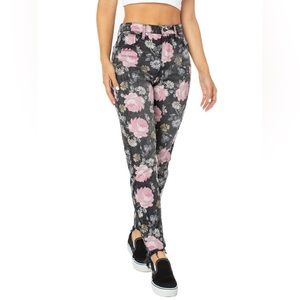 Celebrity Pink Women’s Mom Jeans